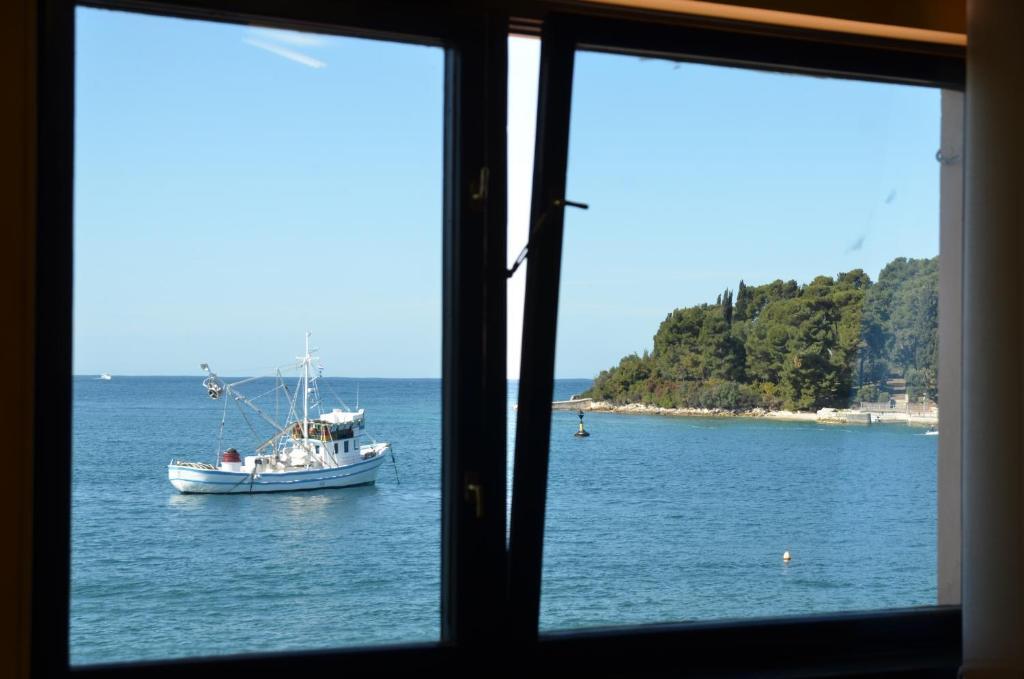 Apartments Ana City Rovinj Zimmer foto